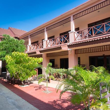 Street Zone Home Stay By Little Paradise Haad Rin Bagian luar foto