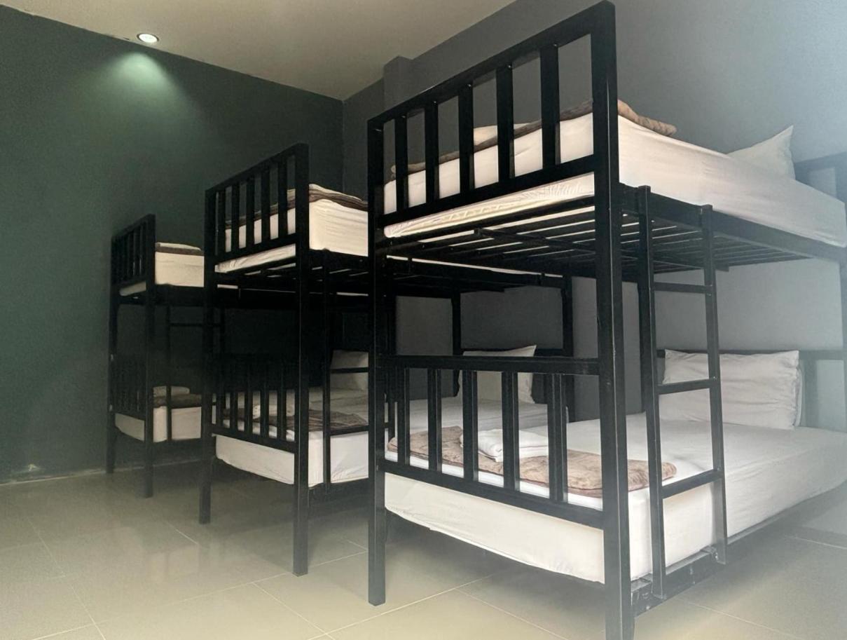 Street Zone Home Stay By Little Paradise Haad Rin Bagian luar foto