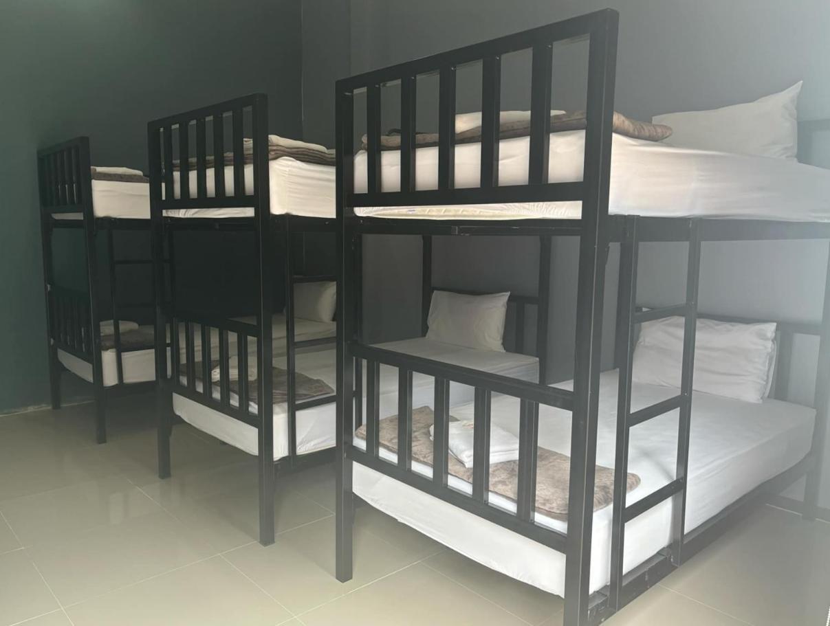 Street Zone Home Stay By Little Paradise Haad Rin Bagian luar foto