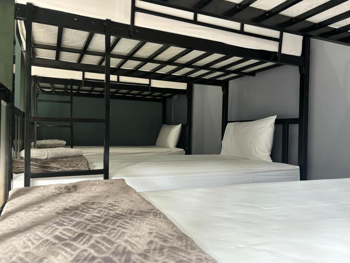Street Zone Home Stay By Little Paradise Haad Rin Bagian luar foto